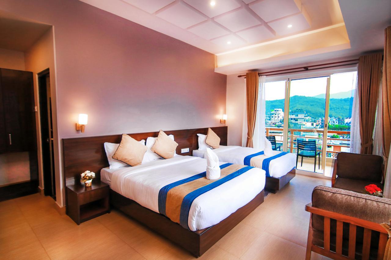 Hotel Lake Paradise Похара Екстериор снимка