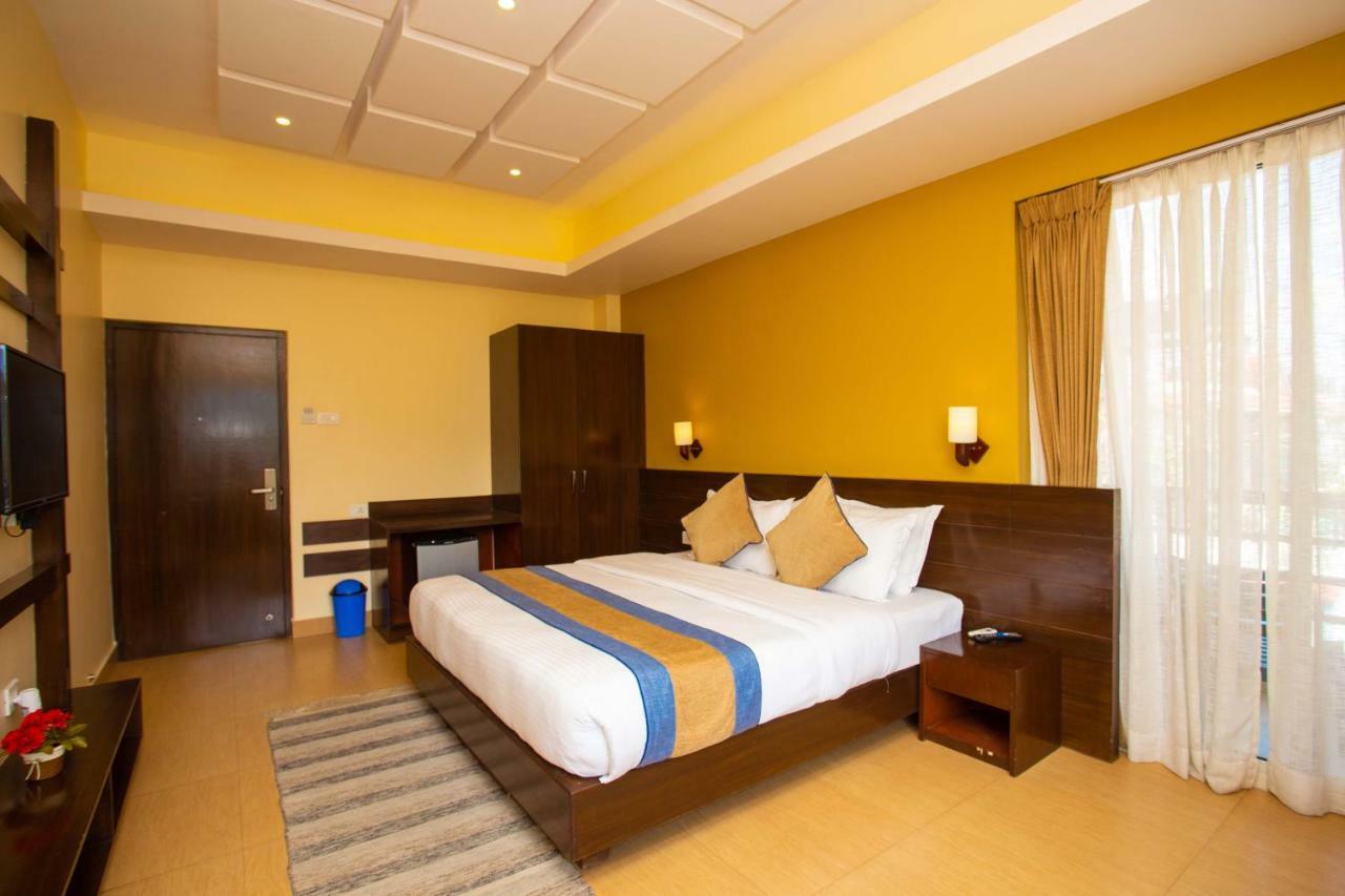Hotel Lake Paradise Похара Екстериор снимка
