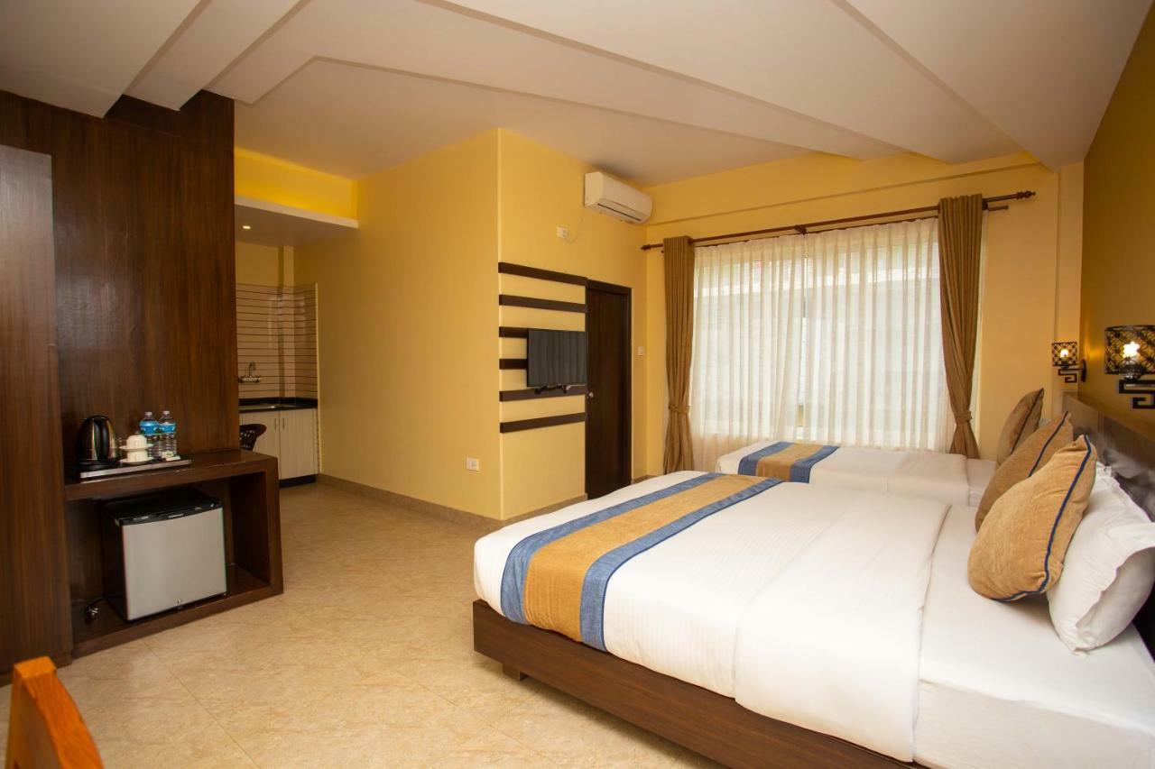 Hotel Lake Paradise Похара Екстериор снимка